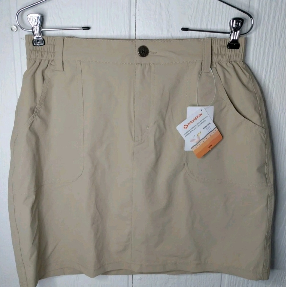 Naviskin skort Size Medium